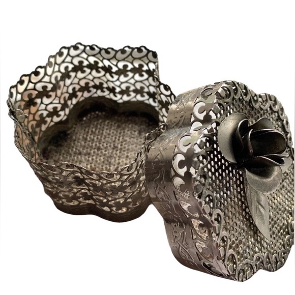 unbranded Other - Ornate Silver Metal Rose Trinket Jewelry Box Vanity Scrolled Celtic Knot Design